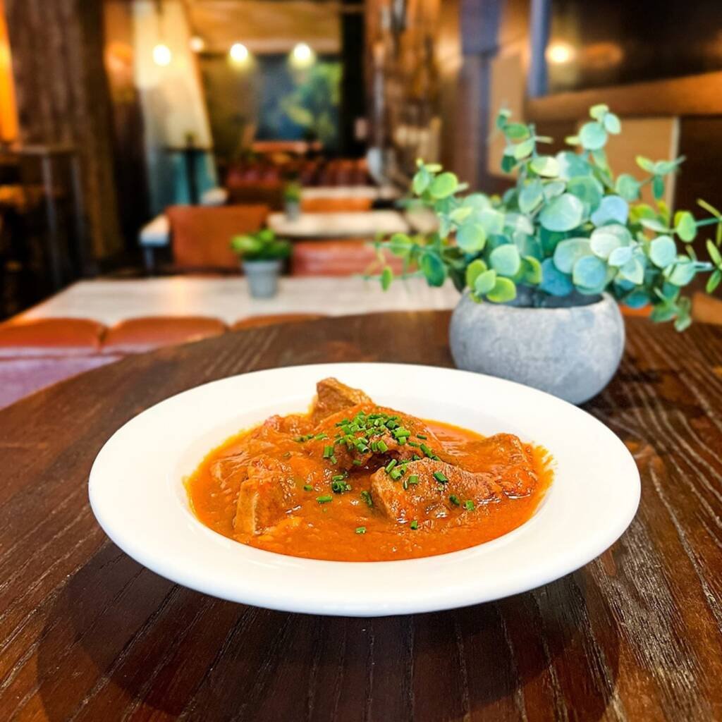 Tapa en plato - River